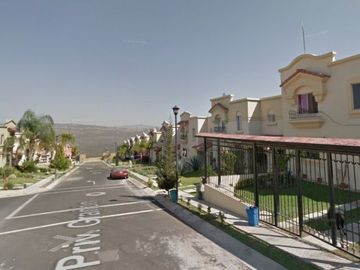 ¡APROVEHCA ESTA GRAN OPORTUNIDAD! Casa en REMATE, COYULA , Jalisco.