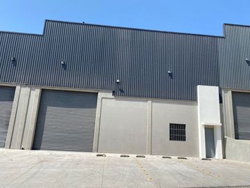 BODEGA EN CERRO DE COLORADO