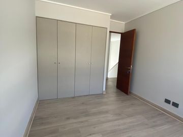 Casa Nueva 140M2 4D 4B 568M2 de Superficie / Arboretum