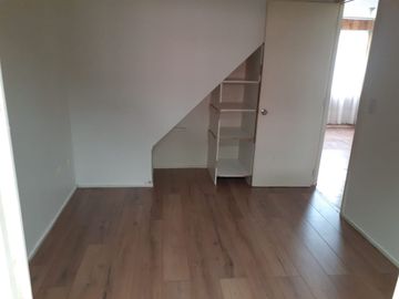 Se Vende Casa de Dos Pisos en Villa Los Torreones, Valdivia!