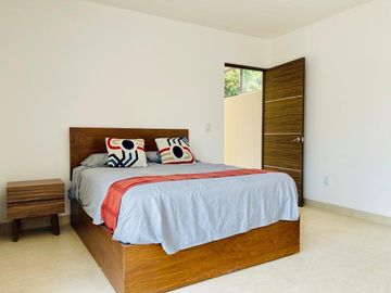 CASA NUEVA EN FRACCIONAMIENTO CLUB DE GOLF SANTA FE