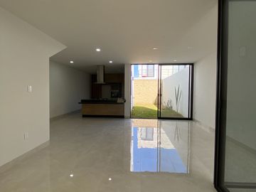 CASA en Mayorazgo del carmen EN VENTA!