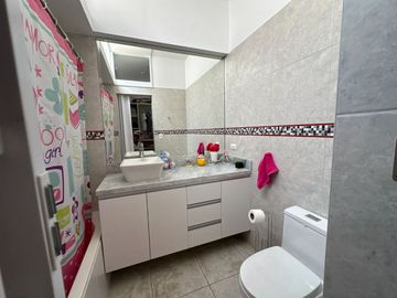 Hermosa casa  con piscina y arquitectura de lujo 🏡💎