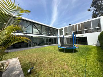 Hermosa casa  con piscina y arquitectura de lujo 🏡💎