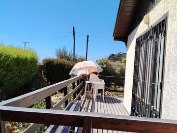 EN VENTA! BELLA CASA A PASOS DE LA PLAYA EN ALGARROBO