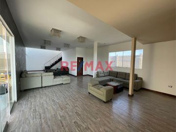 Se Vende Terreno De 713 Mt En Condomio Exclusivo Selec Holmes