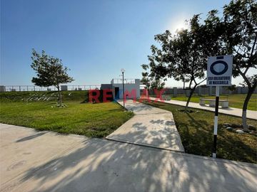Se Vende Terreno De 713 Mt En Condomio Exclusivo Selec Holmes
