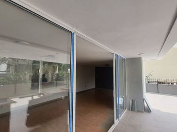 VENDON APARTAMENTO EN EL NORTE. CERCA A LA TORRE DE CALI, CON UN AREA 280M2