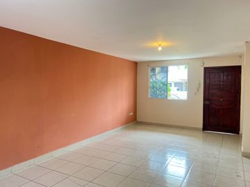 Casa en Urb. Terrazas del Conde - Manta