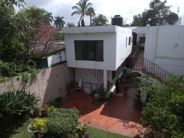 Casa  en venta en la Col. Carolina, Cuernavaca, Morelos Casas y bienes raíces en venta en Cuernavaca, Morelos.