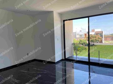 CASA EN VENTA RESIDENCIAL LOMBARDIA IRAPUATO