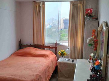 Venta departamento frente al Campo de Marte
