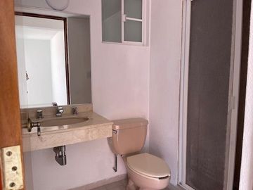 Departamento en Venta, Enfrente del Tren Ligero Nezahualpilli, Coyoacan