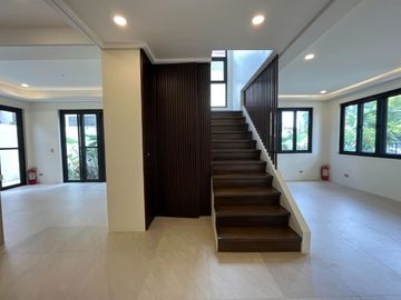 South Forbes Villas Luxury Homes for Sale near Nuvali