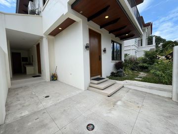 South Forbes Villas Luxury Homes for Sale near Nuvali