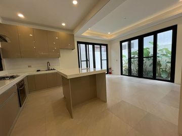 South Forbes Villas Luxury Homes for Sale near Nuvali