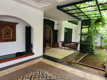 Rumah Bagus Siaphuni Di Vila Cinere Mas Jakarta Selatan