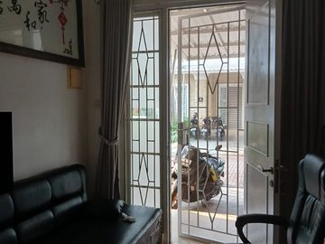 Rumah Bagus Siaphuni Ozone Residence Jakarta Selatan