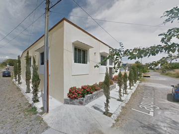REMATO EXCELENTE RESIDENCIA EN LAGUNA DE JULUAPAN, VILLA DE ÁLVAREZ, COLIMA, C.P. 28979