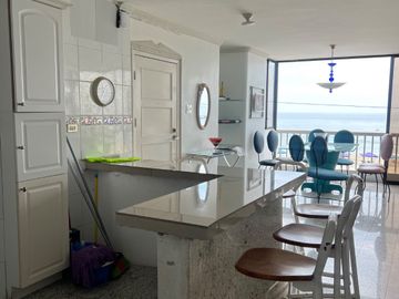 VENDO DEPARTAMENTO FRENTE AL MAR EN CHIPIPE