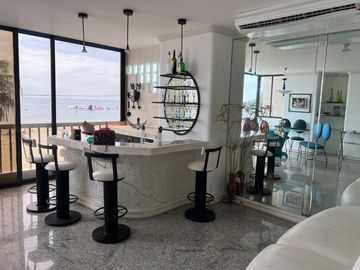 VENDO DEPARTAMENTO FRENTE AL MAR EN CHIPIPE