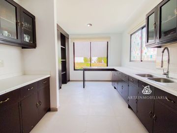 CASA BOSQUE ESMERALDA. ZONA ESMERALDA, SOLO 2 PISOS! VIVE EN LA CASA QUE FLEJA TU EXITO!