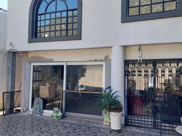 Casa en VENTA, Lagos del Bosque