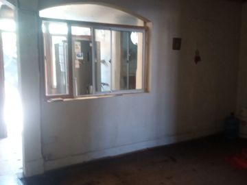 GRAN CASA ANTIGUA PARA REFACCIONAR
