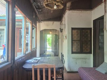 GRAN CASA ANTIGUA PARA REFACCIONAR