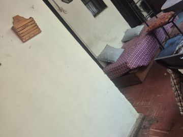 GRAN CASA ANTIGUA PARA REFACCIONAR
