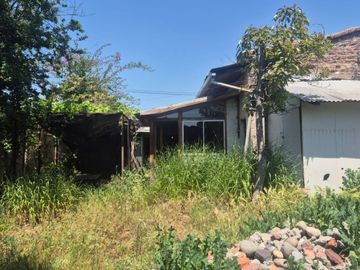 GRAN CASA ANTIGUA PARA REFACCIONAR