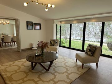 Venta casa a precio de terreno. Urb. El Haras de la Molina