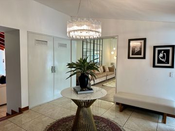 Venta casa a precio de terreno. Urb. El Haras de la Molina