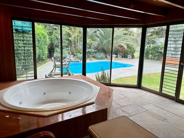 Venta casa a precio de terreno. Urb. El Haras de la Molina