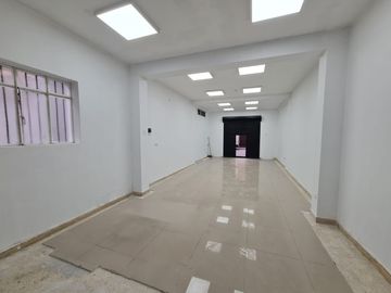 SE VENDE CASA COMERCIAL A MEDIA CUADRA DEL MERCADO DE SURQUILLO