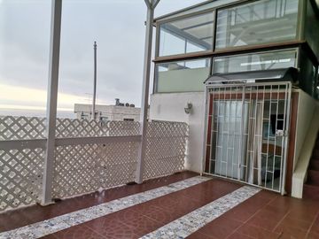 Casa en venta con hermosa vista al mar, Reñaca.