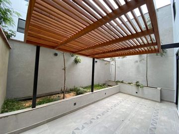 Vendo departamento en Miraflores, 130 m2, 2 dorm, 2 baños