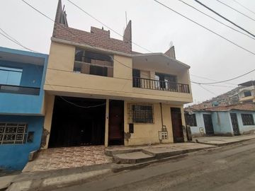 Se Vende casa de 2 pisos cerca al Nuevo Hospital Oncológico Regional- Ventanilla