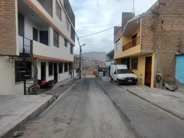 Se Vende casa de 2 pisos cerca al Nuevo Hospital Oncológico Regional- Ventanilla