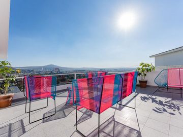 CASA EN VENTA, AMUEBLADA, LOMA DORADA QUERETARO