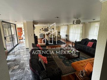 Casa en Venta Cto. Economistas
