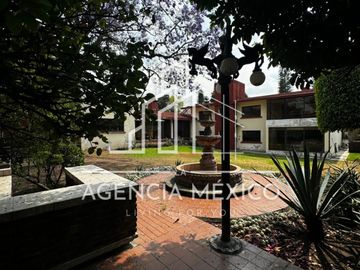 Casa en Venta Cto. Economistas