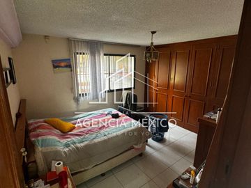 Casa en Venta Cto. Economistas