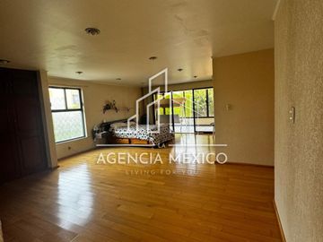Casa en Venta Cto. Economistas