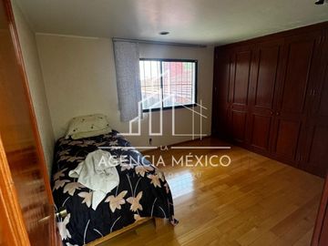 Casa en Venta Cto. Economistas