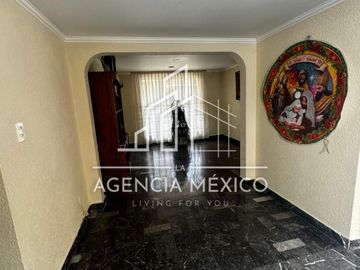Casa en Venta Cto. Economistas