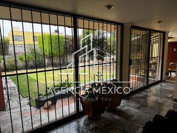 Casa en Venta Cto. Economistas