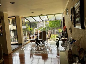 Casa en Venta Cto. Economistas