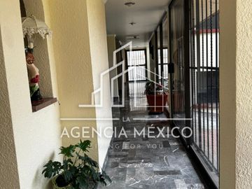 Casa en Venta Cto. Economistas