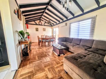 Casa Con Gran Terreno 4d/3b En Microbarrio. El Bosque